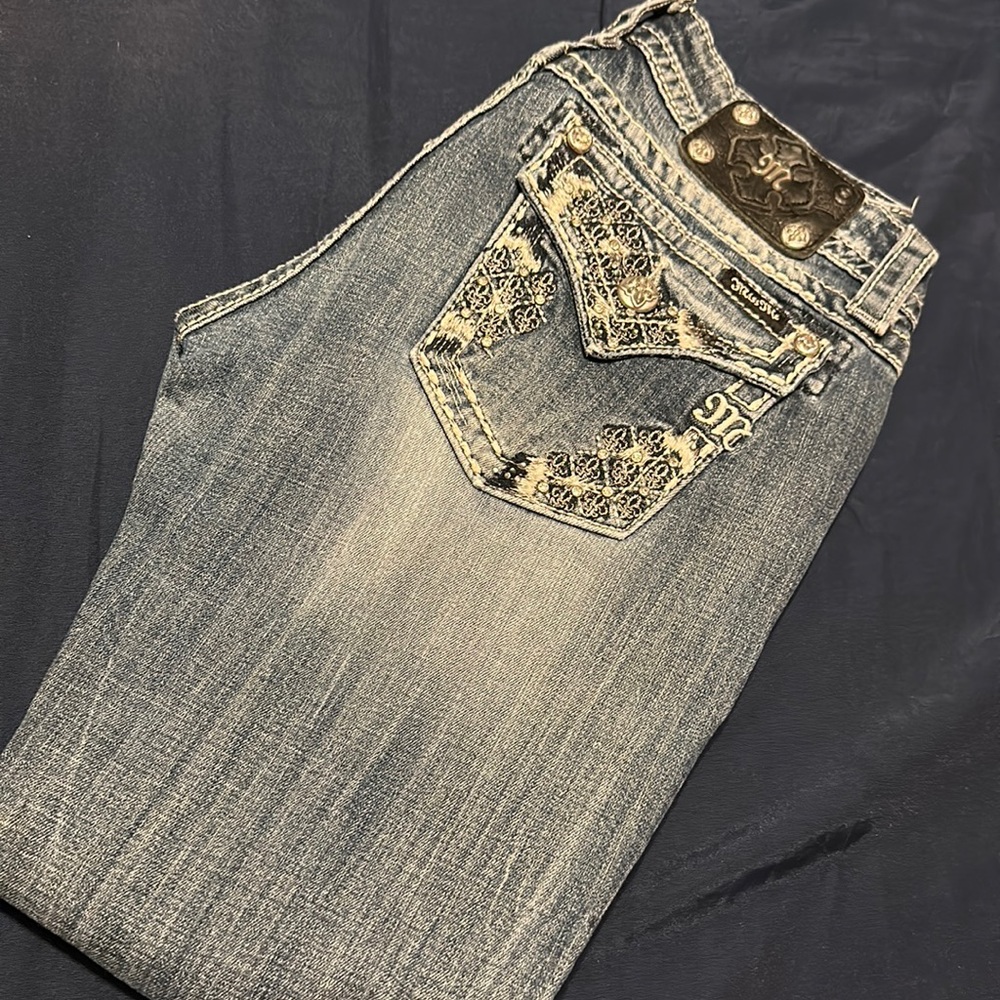 In Excellent Condition - image 1